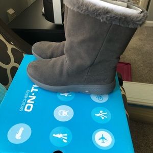 Grey fur boots sketchers sz8.5